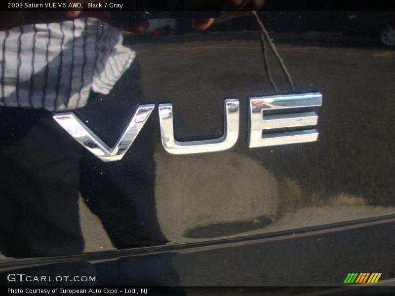 Black / Gray 2003 Saturn VUE V6 AWD