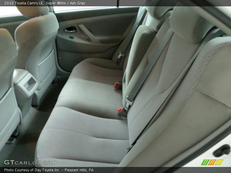 Super White / Ash Gray 2010 Toyota Camry LE