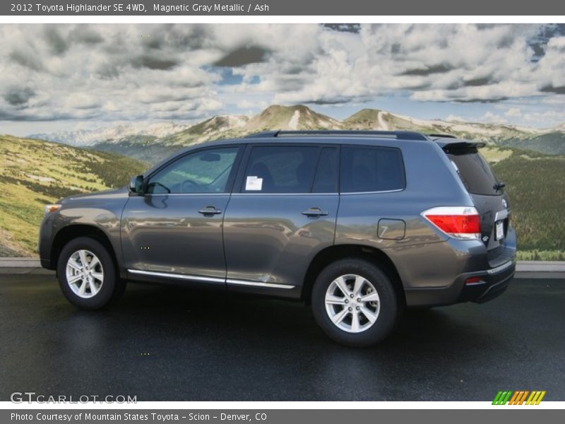 Magnetic Gray Metallic / Ash 2012 Toyota Highlander SE 4WD