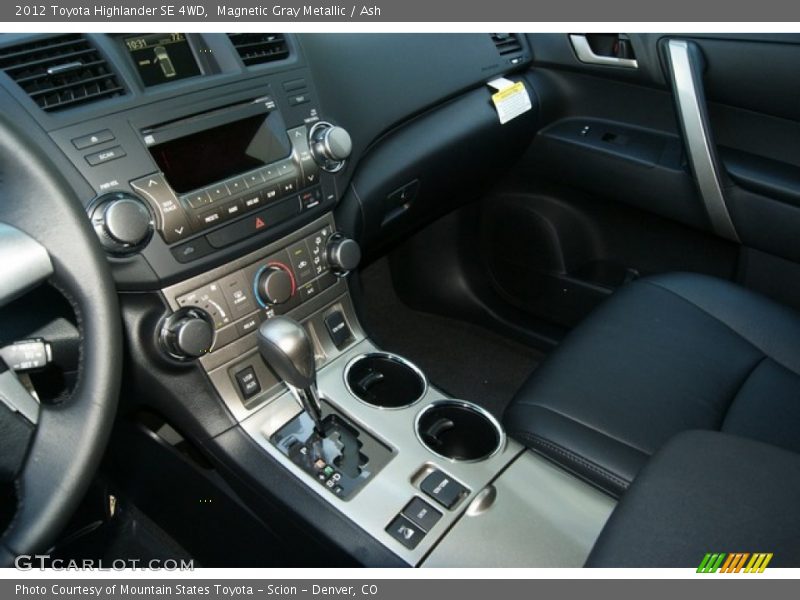 Magnetic Gray Metallic / Ash 2012 Toyota Highlander SE 4WD