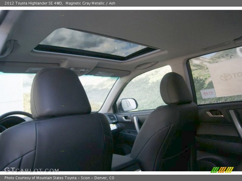 Magnetic Gray Metallic / Ash 2012 Toyota Highlander SE 4WD