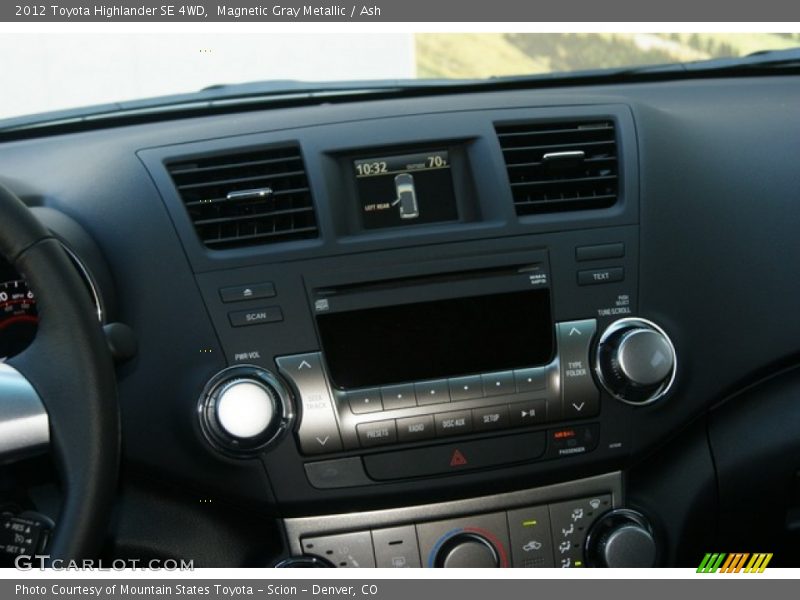 Magnetic Gray Metallic / Ash 2012 Toyota Highlander SE 4WD