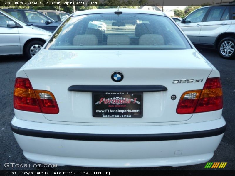Alpine White / Sand 2005 BMW 3 Series 325xi Sedan