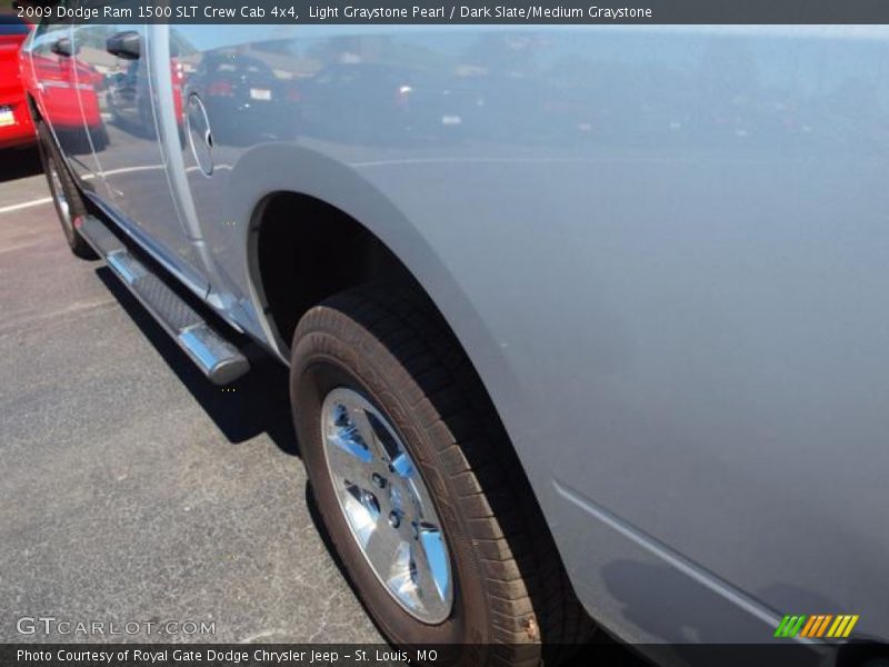 Light Graystone Pearl / Dark Slate/Medium Graystone 2009 Dodge Ram 1500 SLT Crew Cab 4x4