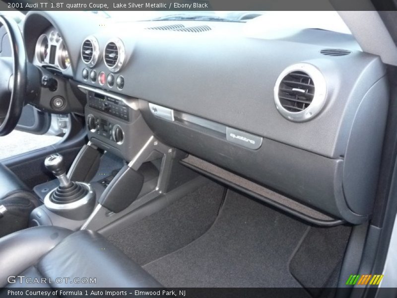 Dashboard of 2001 TT 1.8T quattro Coupe