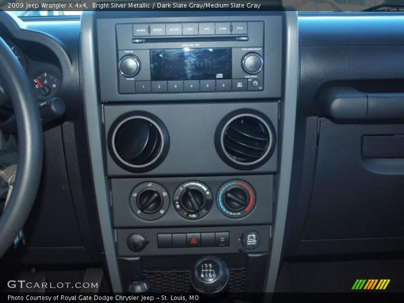 Bright Silver Metallic / Dark Slate Gray/Medium Slate Gray 2009 Jeep Wrangler X 4x4