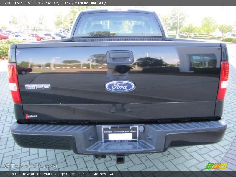 Black / Medium Flint Grey 2005 Ford F150 STX SuperCab