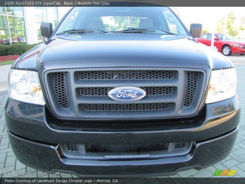 Black / Medium Flint Grey 2005 Ford F150 STX SuperCab