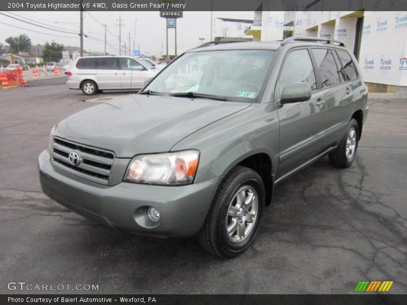 Oasis Green Pearl / Ivory 2004 Toyota Highlander V6 4WD