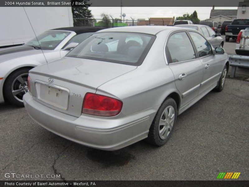 Brilliant Silver / Black 2004 Hyundai Sonata