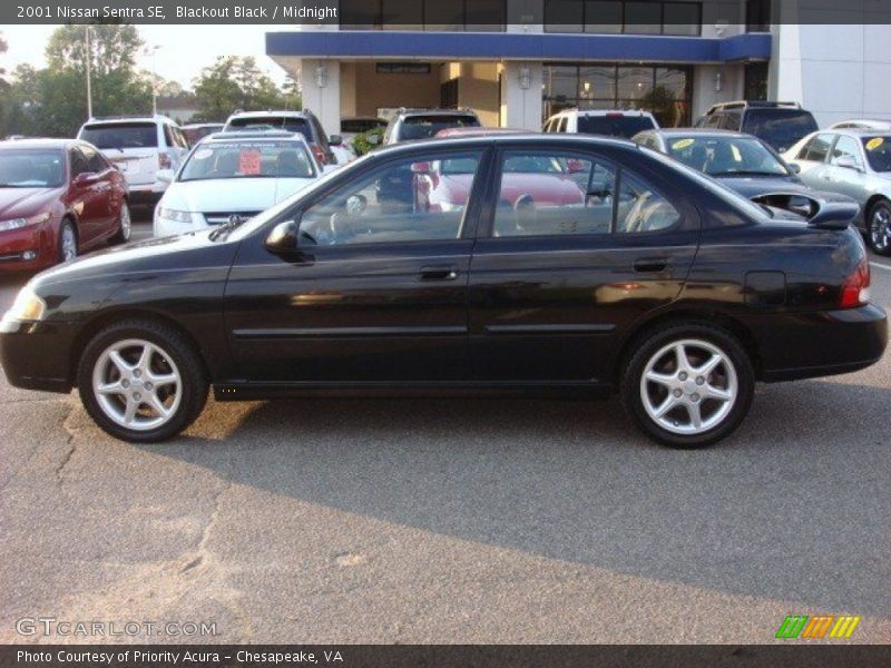 Blackout Black / Midnight 2001 Nissan Sentra SE