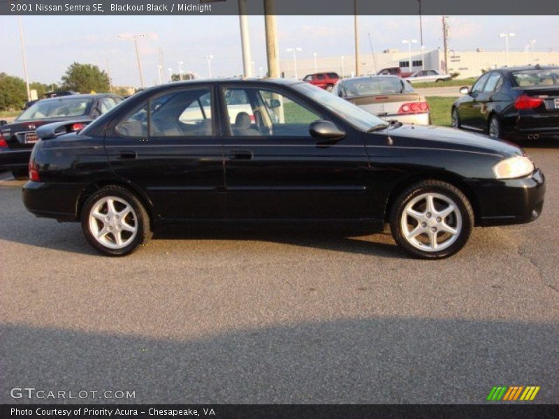 Blackout Black / Midnight 2001 Nissan Sentra SE