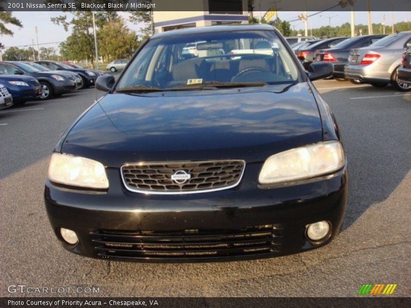 Blackout Black / Midnight 2001 Nissan Sentra SE