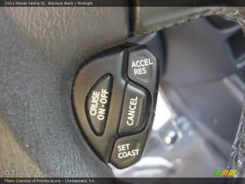 Blackout Black / Midnight 2001 Nissan Sentra SE