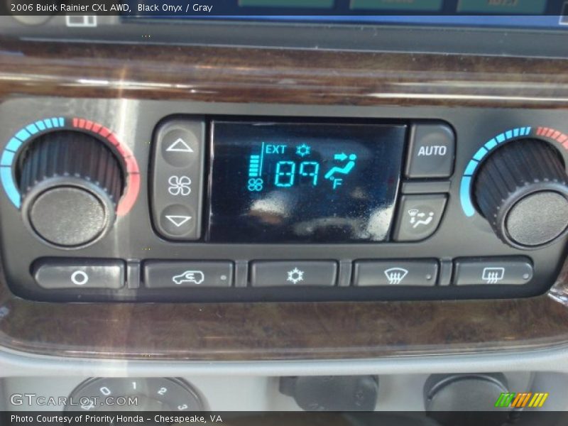 Controls of 2006 Rainier CXL AWD