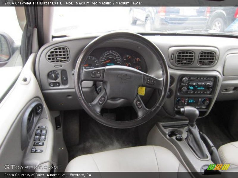 Dashboard of 2004 TrailBlazer EXT LT 4x4