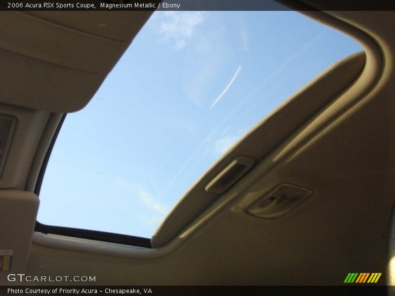 Sunroof of 2006 RSX Sports Coupe