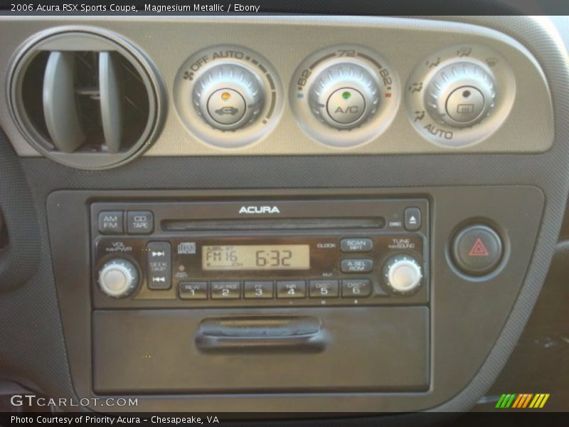 Controls of 2006 RSX Sports Coupe