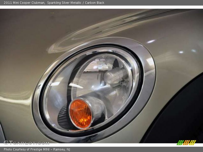 Sparkling Silver Metallic / Carbon Black 2011 Mini Cooper Clubman