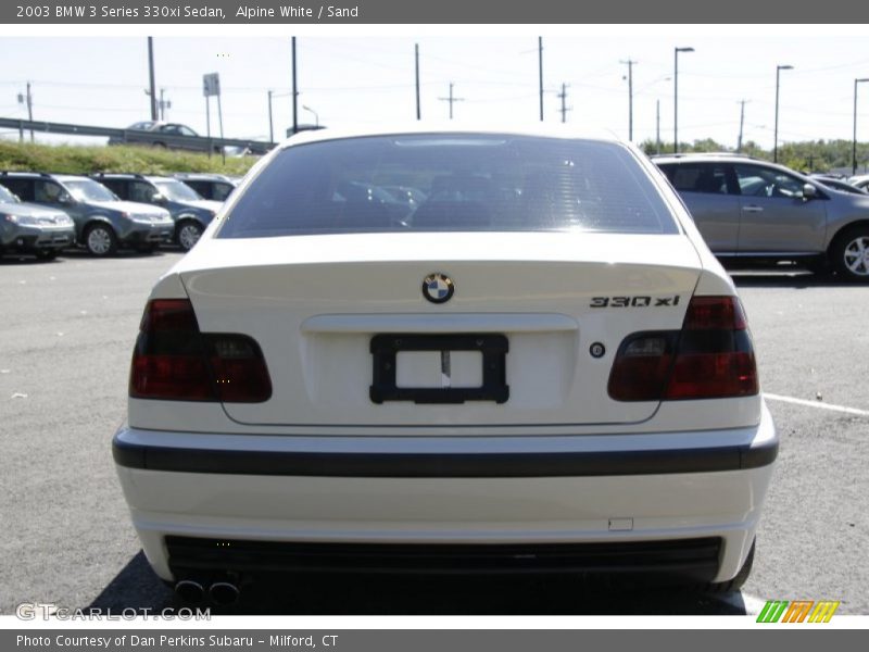 Alpine White / Sand 2003 BMW 3 Series 330xi Sedan