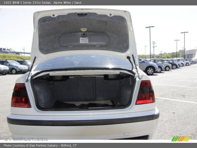 Alpine White / Sand 2003 BMW 3 Series 330xi Sedan