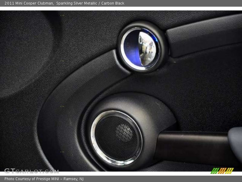 Sparkling Silver Metallic / Carbon Black 2011 Mini Cooper Clubman