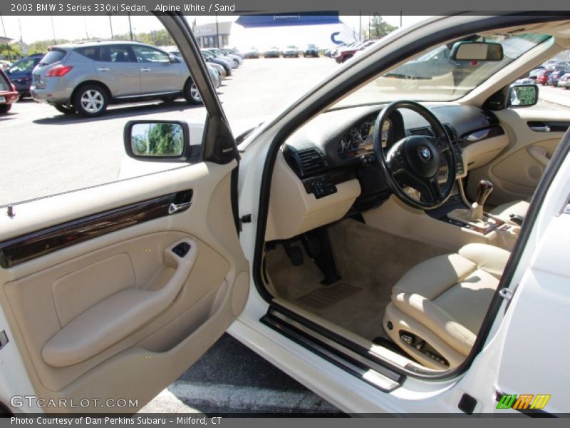 Alpine White / Sand 2003 BMW 3 Series 330xi Sedan