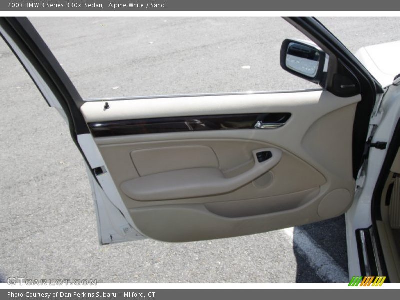 Alpine White / Sand 2003 BMW 3 Series 330xi Sedan