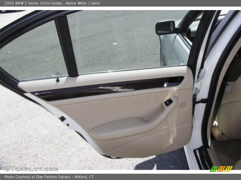 Alpine White / Sand 2003 BMW 3 Series 330xi Sedan