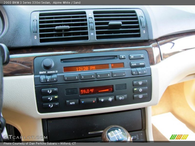 Alpine White / Sand 2003 BMW 3 Series 330xi Sedan