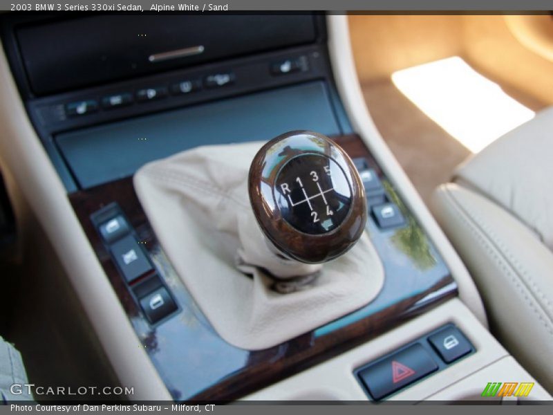 Alpine White / Sand 2003 BMW 3 Series 330xi Sedan