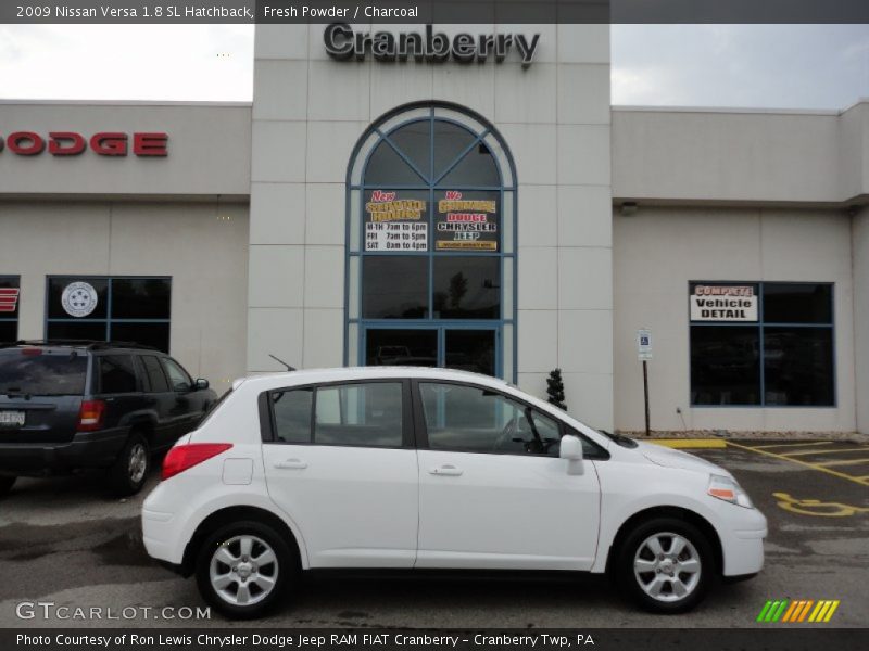 Fresh Powder / Charcoal 2009 Nissan Versa 1.8 SL Hatchback