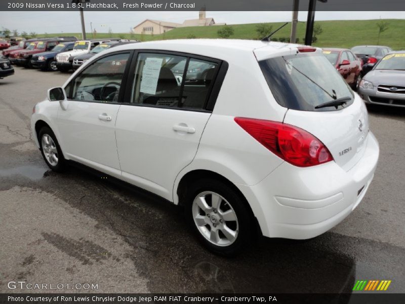 Fresh Powder / Charcoal 2009 Nissan Versa 1.8 SL Hatchback