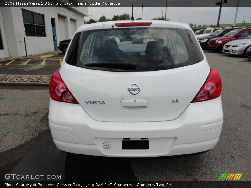 Fresh Powder / Charcoal 2009 Nissan Versa 1.8 SL Hatchback