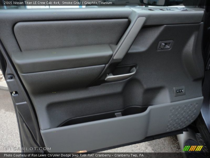 Smoke Gray / Graphite/Titanium 2005 Nissan Titan LE Crew Cab 4x4