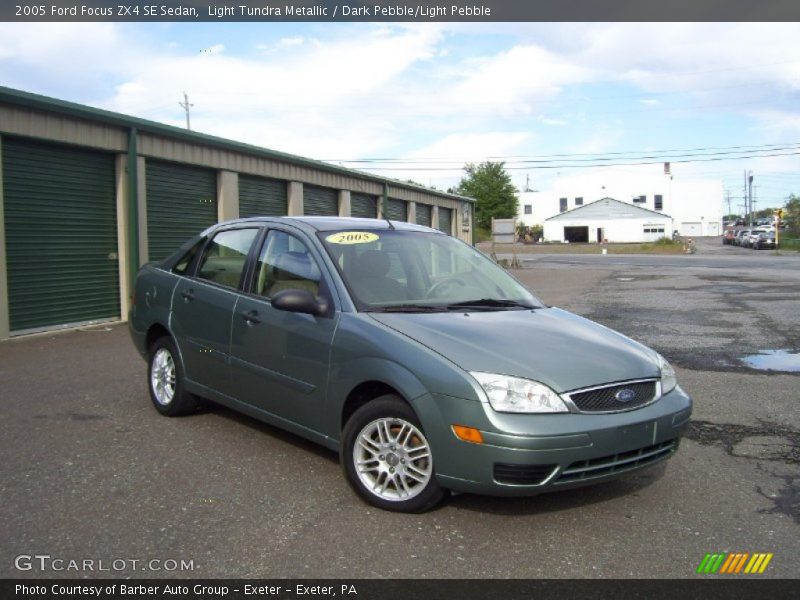 Light Tundra Metallic / Dark Pebble/Light Pebble 2005 Ford Focus ZX4 SE Sedan
