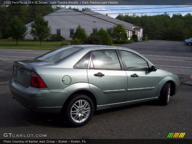 Light Tundra Metallic / Dark Pebble/Light Pebble 2005 Ford Focus ZX4 SE Sedan