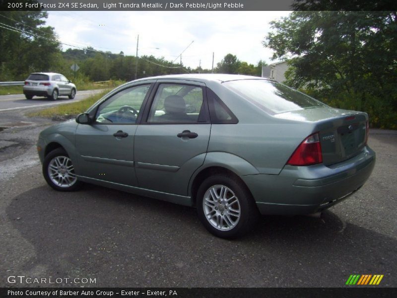 Light Tundra Metallic / Dark Pebble/Light Pebble 2005 Ford Focus ZX4 SE Sedan