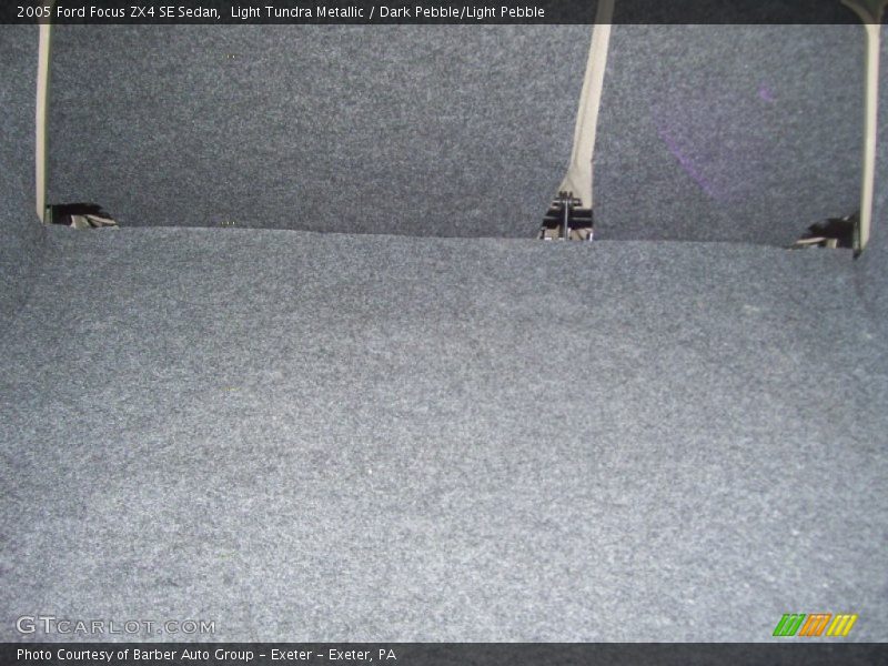 Light Tundra Metallic / Dark Pebble/Light Pebble 2005 Ford Focus ZX4 SE Sedan