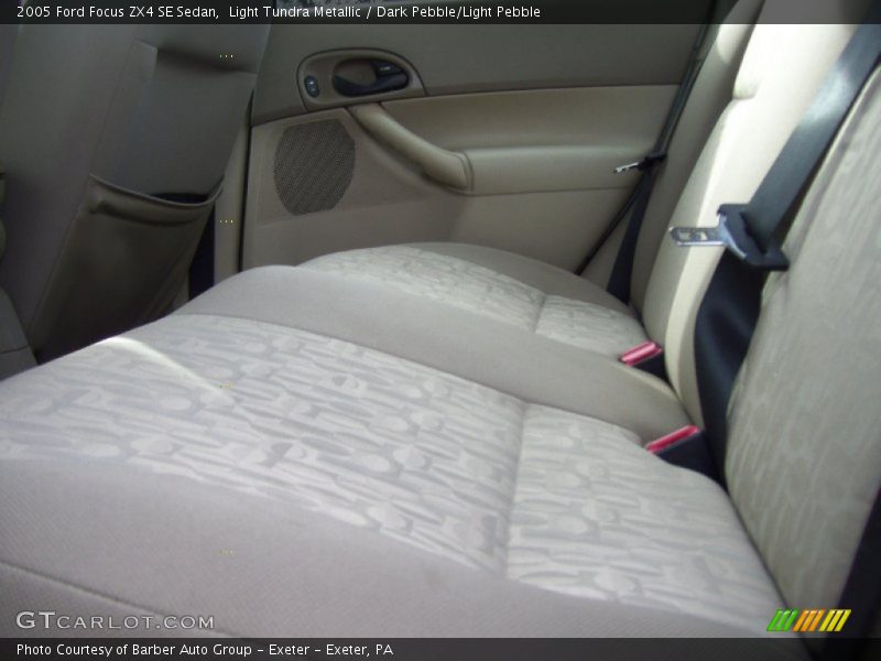 Light Tundra Metallic / Dark Pebble/Light Pebble 2005 Ford Focus ZX4 SE Sedan