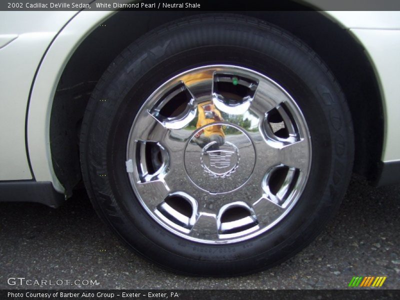 White Diamond Pearl / Neutral Shale 2002 Cadillac DeVille Sedan