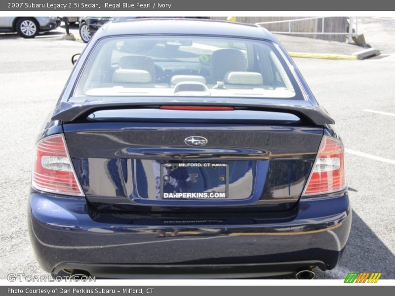 Regal Blue Pearl / Ivory 2007 Subaru Legacy 2.5i Sedan