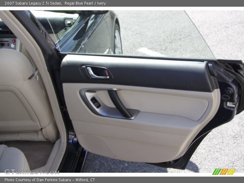 Regal Blue Pearl / Ivory 2007 Subaru Legacy 2.5i Sedan