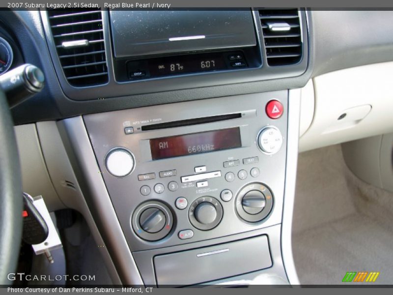Regal Blue Pearl / Ivory 2007 Subaru Legacy 2.5i Sedan