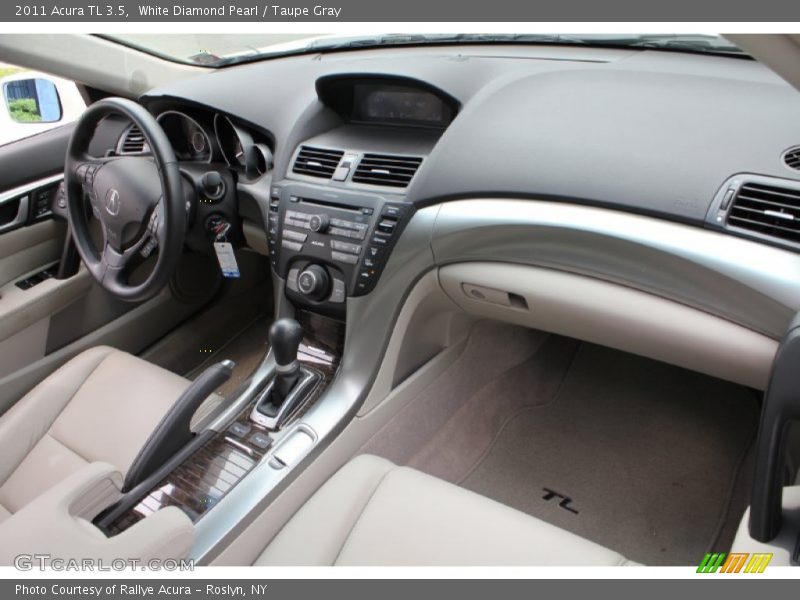 Dashboard of 2011 TL 3.5