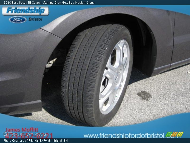 Sterling Grey Metallic / Medium Stone 2010 Ford Focus SE Coupe