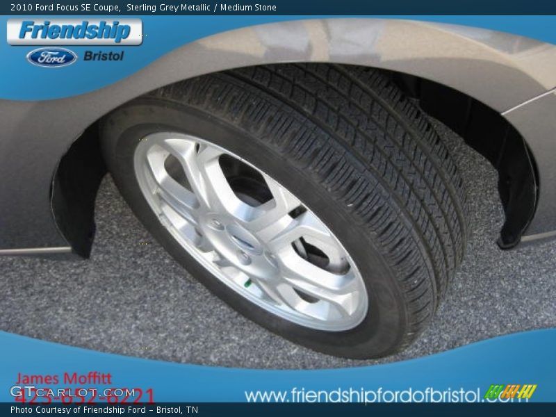 Sterling Grey Metallic / Medium Stone 2010 Ford Focus SE Coupe