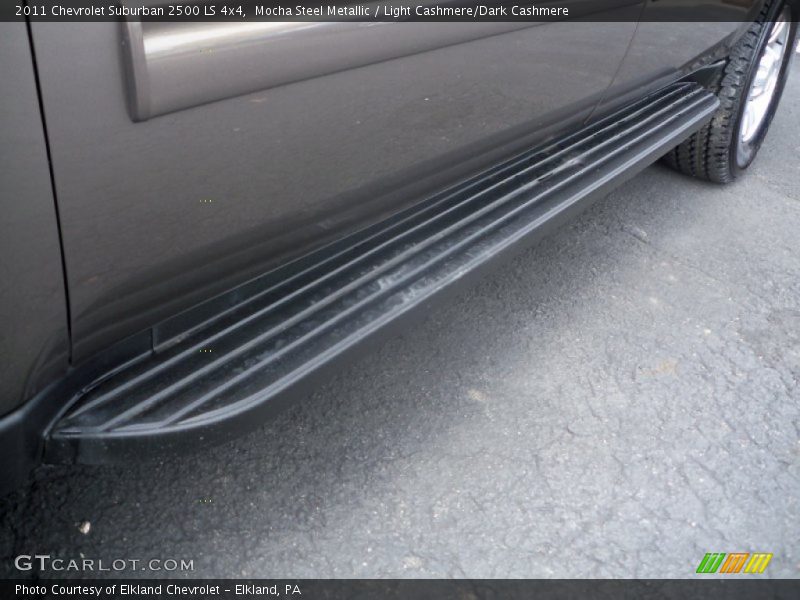 Mocha Steel Metallic / Light Cashmere/Dark Cashmere 2011 Chevrolet Suburban 2500 LS 4x4