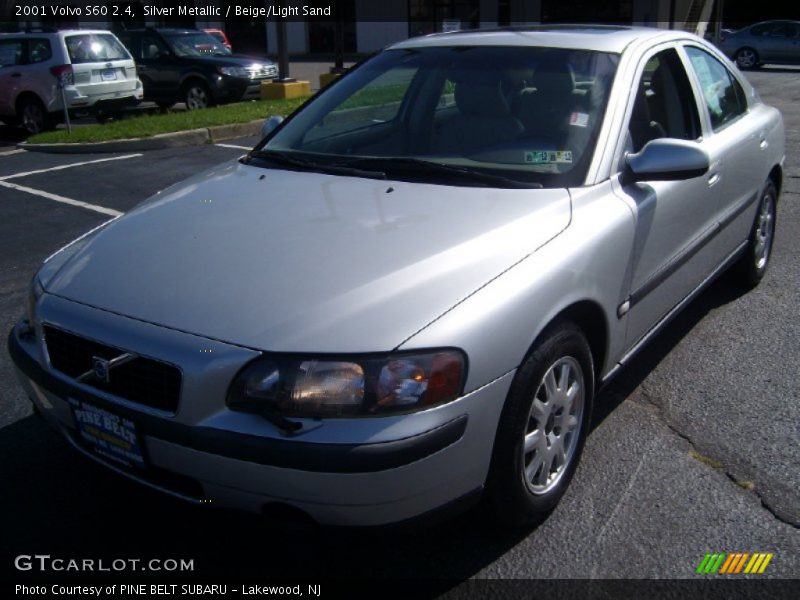 Silver Metallic / Beige/Light Sand 2001 Volvo S60 2.4