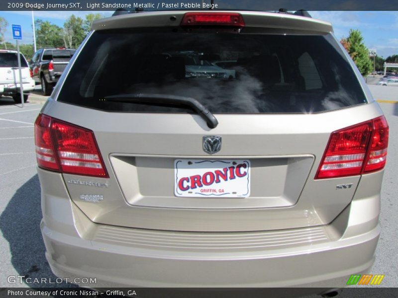 Light Sandstone Metallic / Pastel Pebble Beige 2009 Dodge Journey SXT